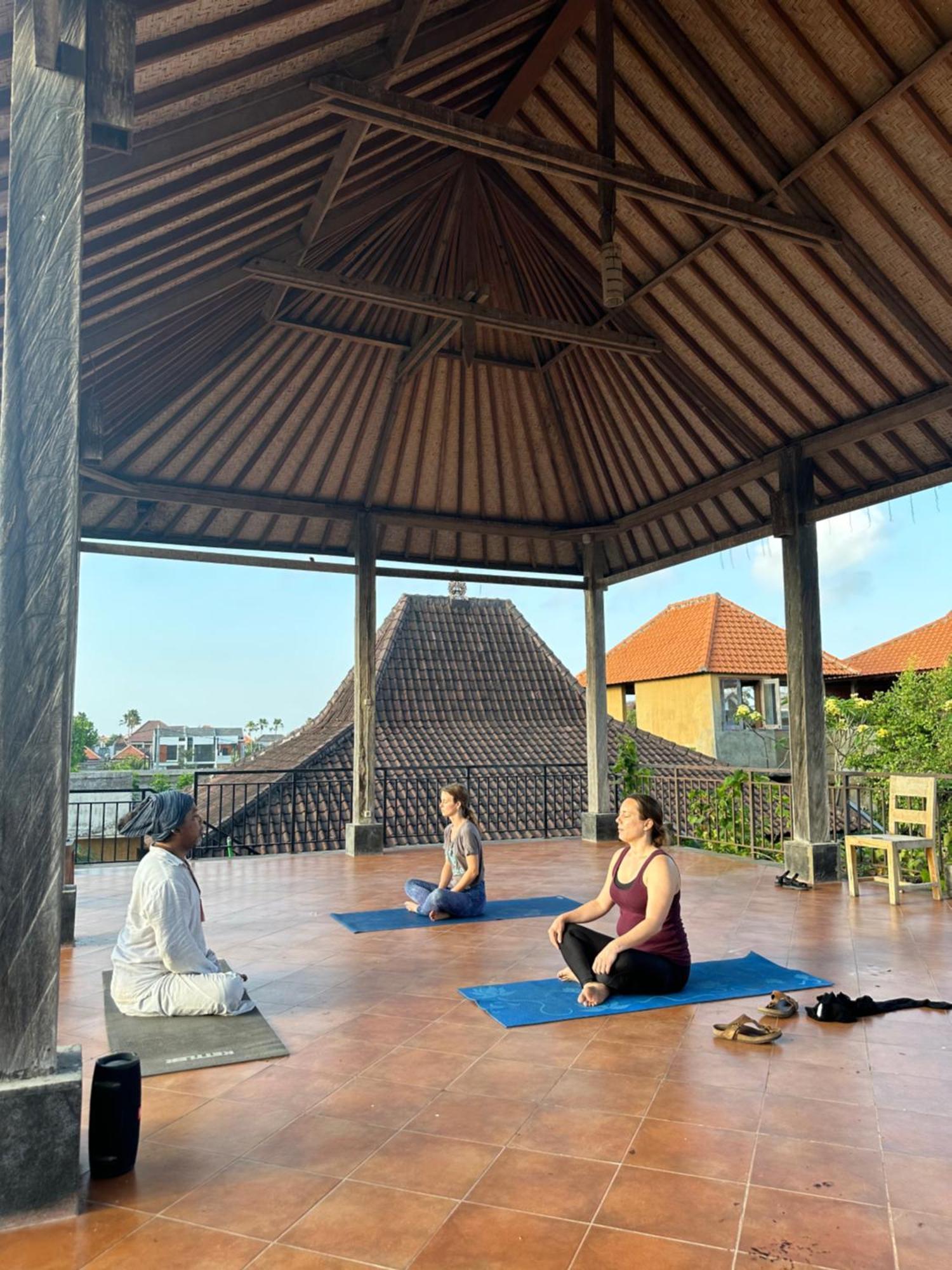 Diuma Residence Yoga Meditation Retreat And Healing Center Sanur Exterior foto