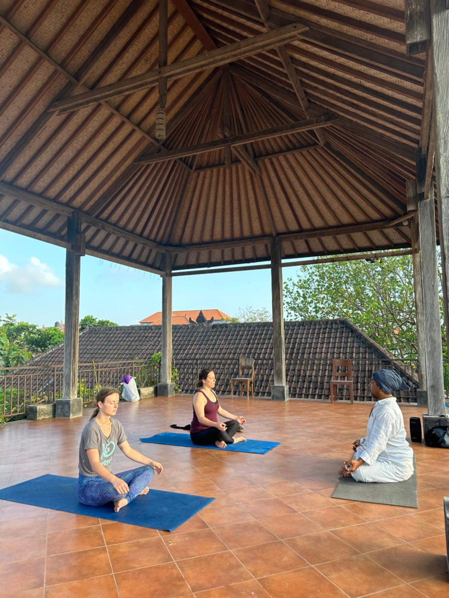 Diuma Residence Yoga Meditation Retreat And Healing Center Sanur Exterior foto